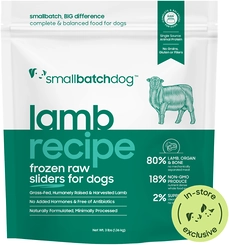 A teal panel identifies Smallbatch frozen raw lamb sliders for dogs, while a lamb drawing and feeding details complete the white pouch.